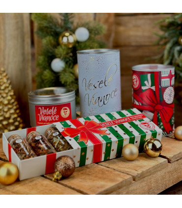 Vianočný šuplíček – darčeková sada sypaných čajov pre babičku a dedka | Babičkárstvo.sk