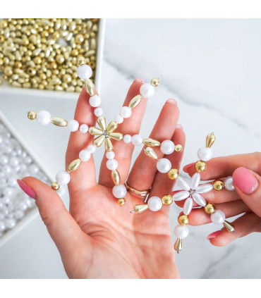 Kreatívna sada – vianočné hviezdy z korálikov | Darček pre babičku